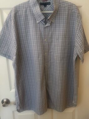 Tommy Hilfiger Blue and Gray Plaid Short-Sleeve Button-Down Shirt